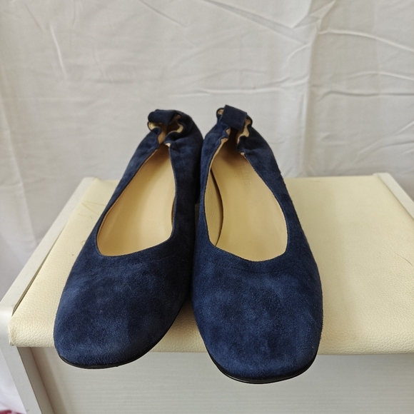 Everlane Women’s 7.5 Day Heel Round Toe Navy Suede Ballet Heels - Picture 6 of 9